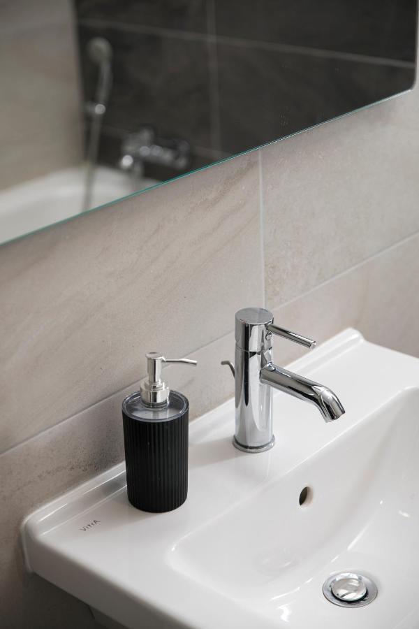 Spacious, Modern & Cosy 2 Bedroom 2 Bathroom Apartment - St. Julians Saint Julian's Luaran gambar