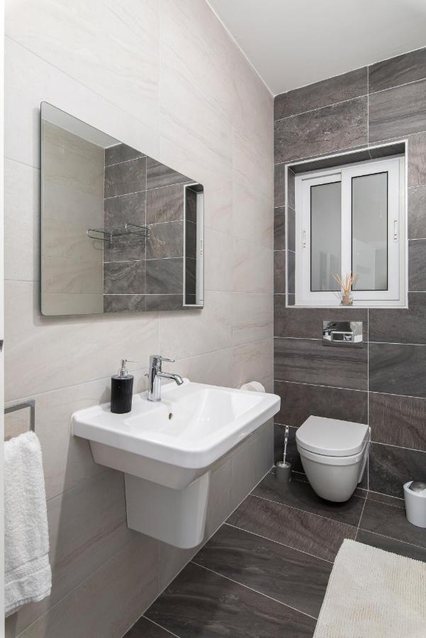 Spacious, Modern & Cosy 2 Bedroom 2 Bathroom Apartment - St. Julians Saint Julian's Luaran gambar