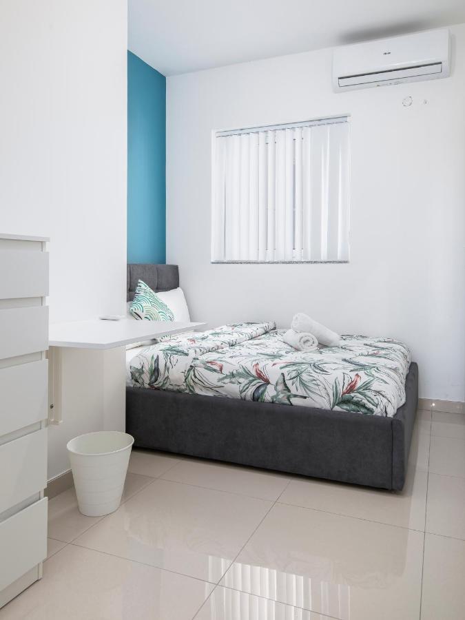 Spacious, Modern & Cosy 2 Bedroom 2 Bathroom Apartment - St. Julians Saint Julian's Luaran gambar