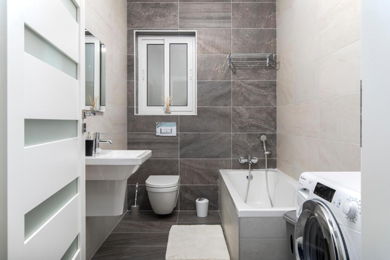 Spacious, Modern & Cosy 2 Bedroom 2 Bathroom Apartment - St. Julians Saint Julian's Luaran gambar